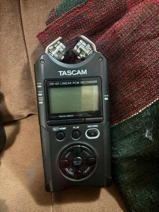 LIQUIDA | Canon 70D + 3 lentes incríveis + microfones + iluminação + acessórios! - Foto 4