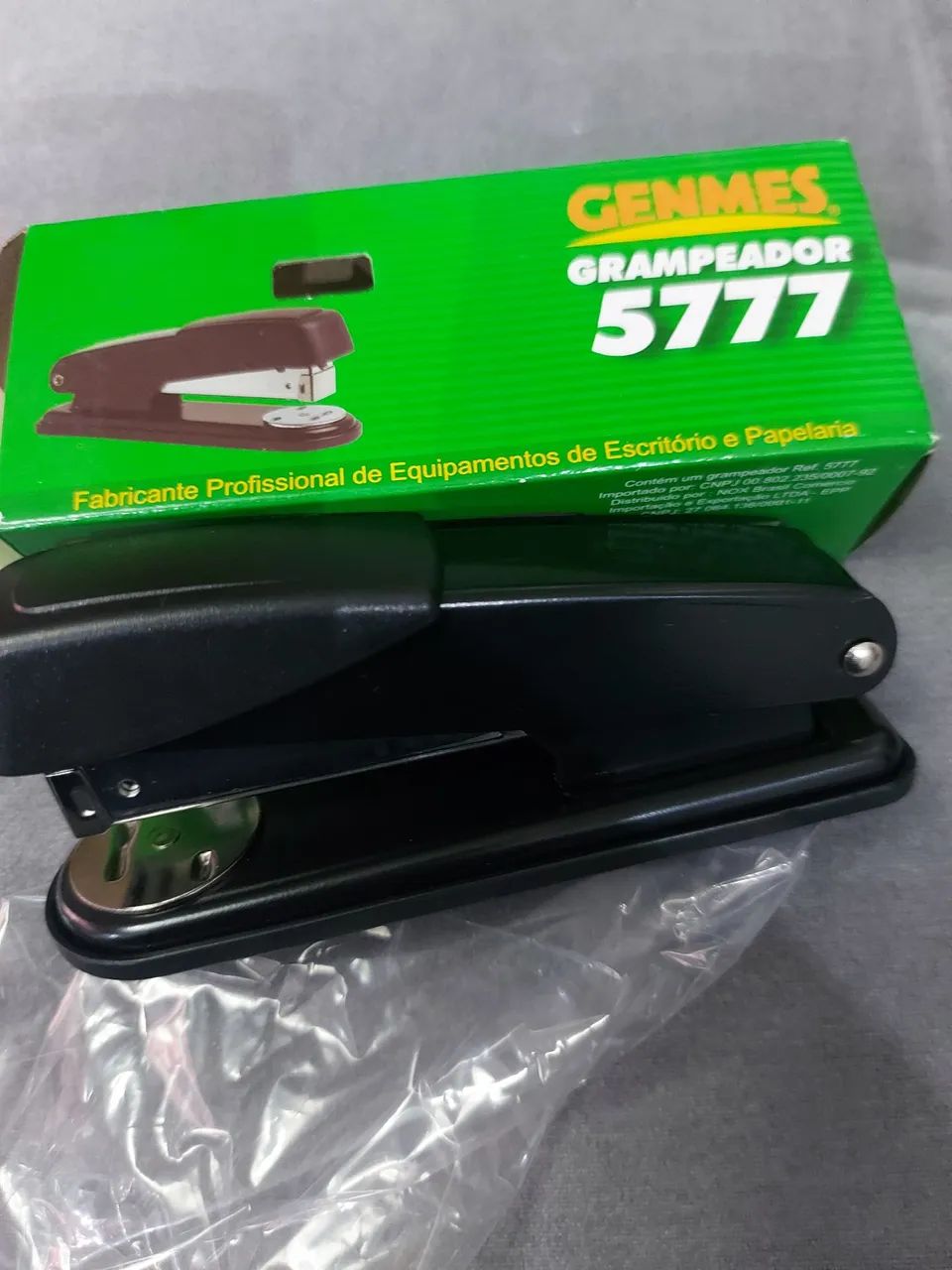 Grampeador Genmes 5777 - Foto 2