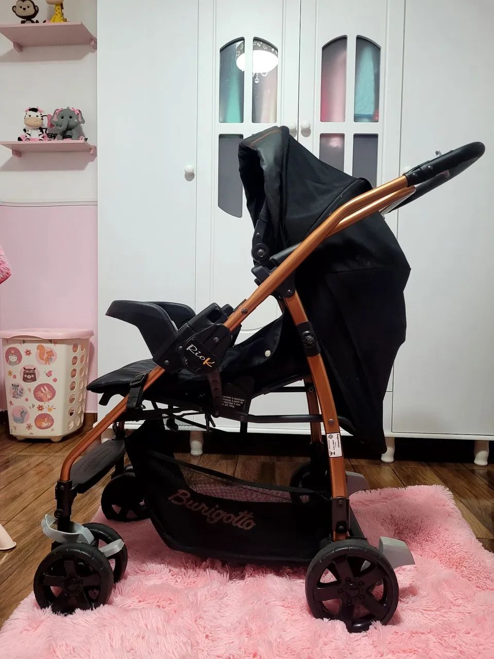 Carrinho de Bebê com Bebê Conforto Rio K Preto Cobre - Burigotto - Foto 5