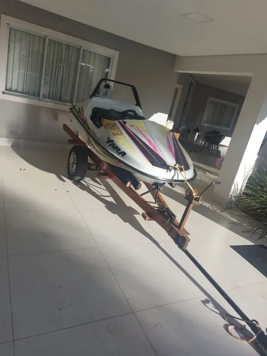 MINI LANCHA PARA 02 PESSOAS 