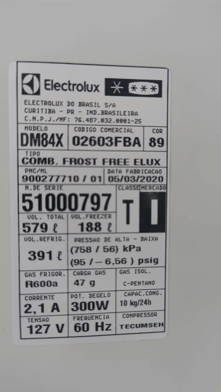 Geladeira Electrolux 3 portas SEMI-NOVA.  FAÇO A ENTREGA *  - Foto 3