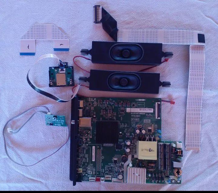 Placa Principal + Componetes TV SEMP TCL 43POLEGADA MODELO 43S6500FS 