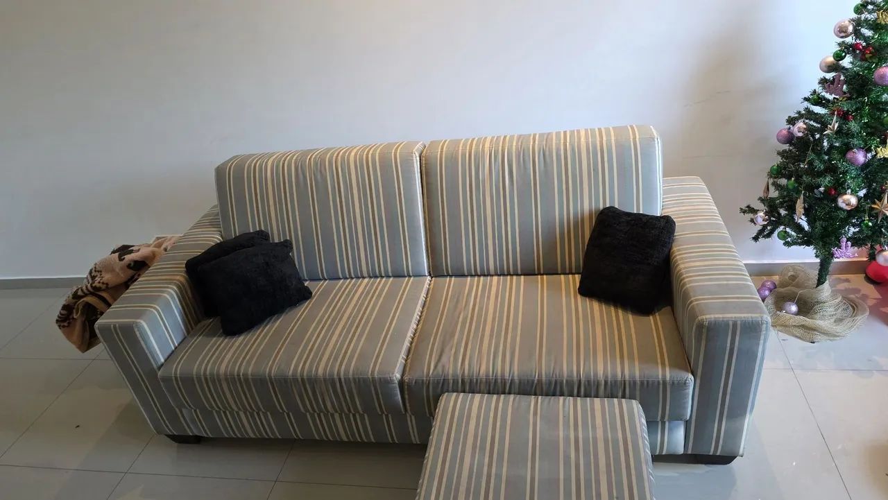 Sofá64750824371842120