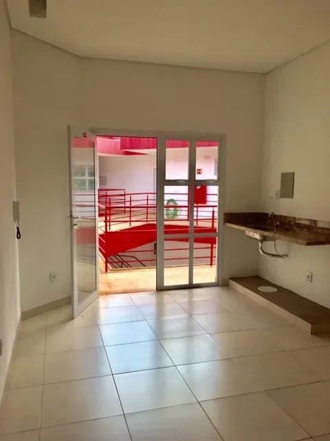Sala Comercial, aprox. 35m² no Bairro Tibery em Uberlândia - MG. - Foto 4