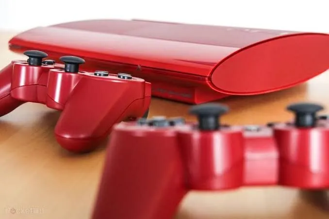 PlayStation 3 Vermelho - Edição Rara!(desbloqueado)