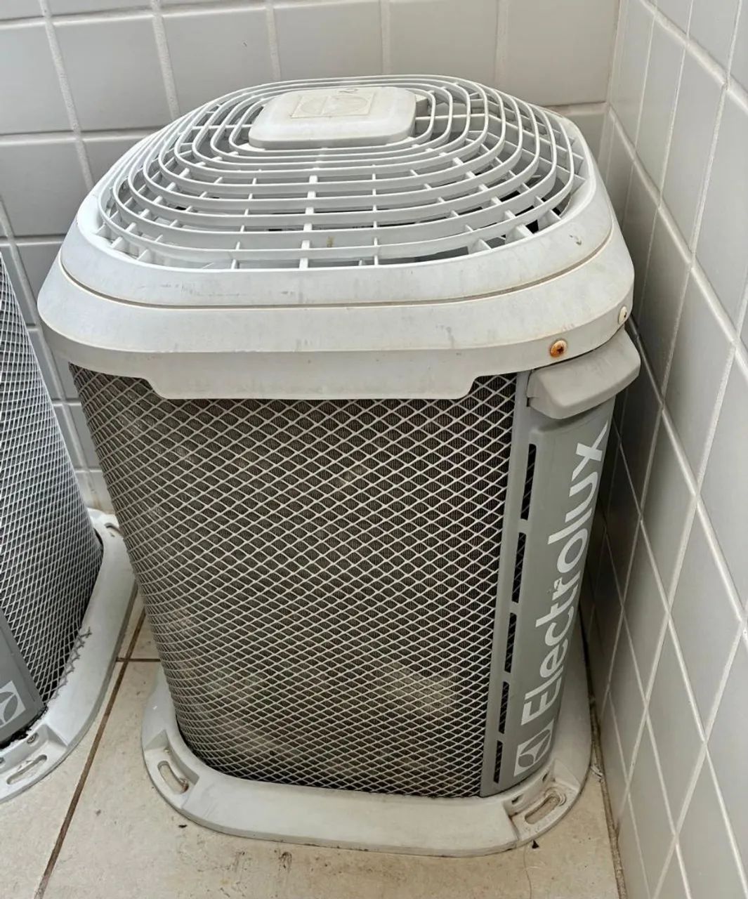 Ar condicionado split 9000 BTUs Novíssimo com manual - Foto 2