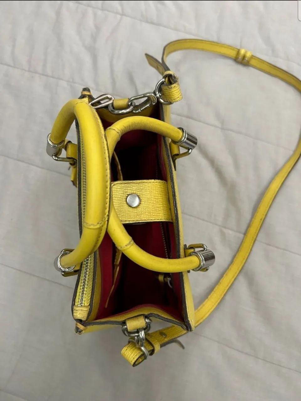 Bolsa Schutz Amarela original  - Foto 2