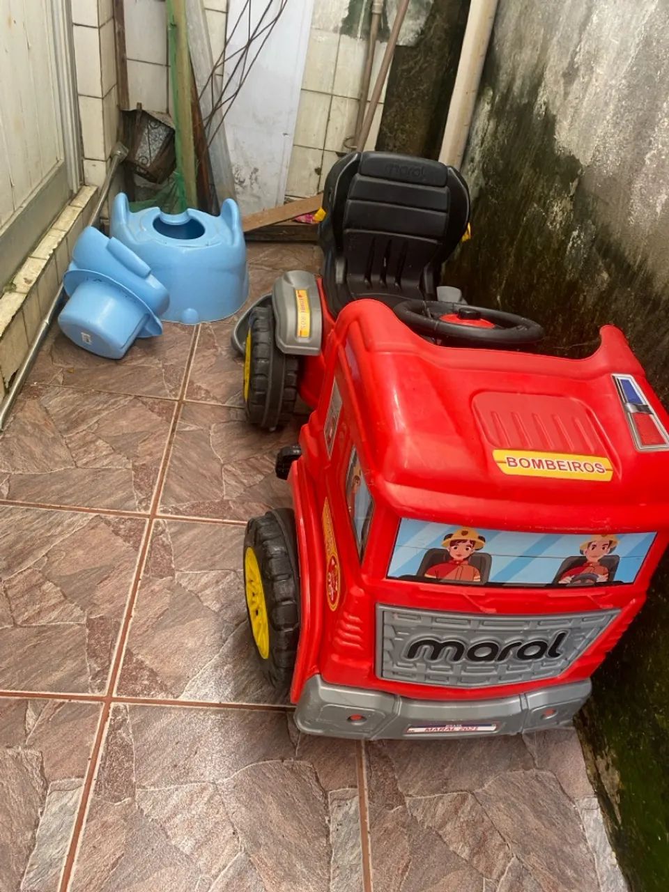 Carro de Brinquedo Bombeiros - Foto 3