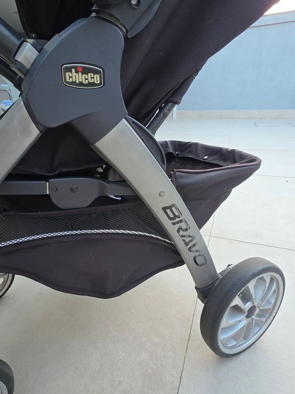 Carrinho + bebê conforto BRAVO - Foto 5