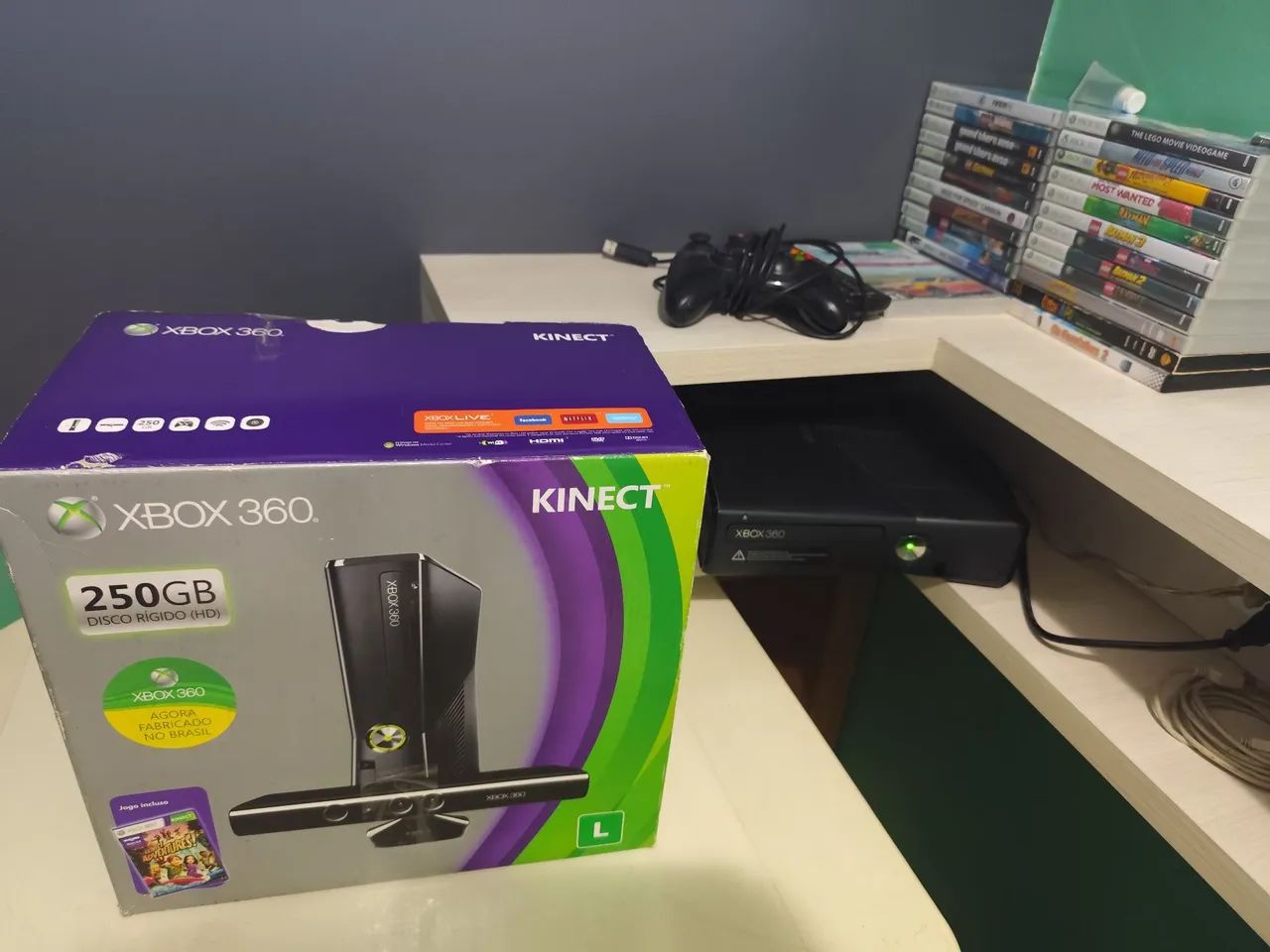 Xbox 360 250GB, desbl., Kinect - Completo.