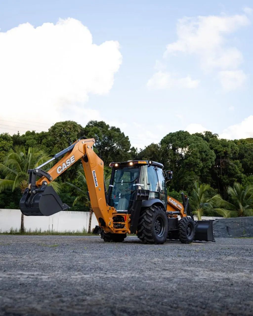 Retroescavadeira Case 580N - Foto 2