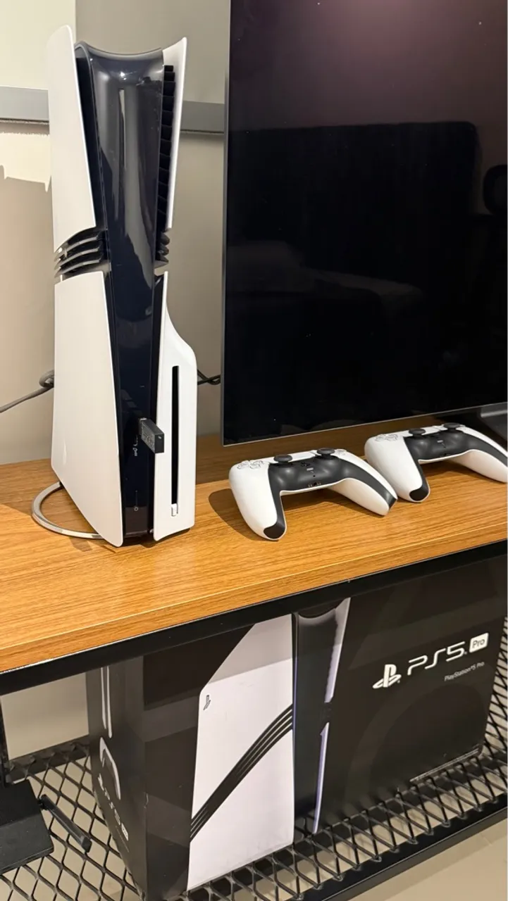 PlayStation 5 Pro 2TB Com leitor