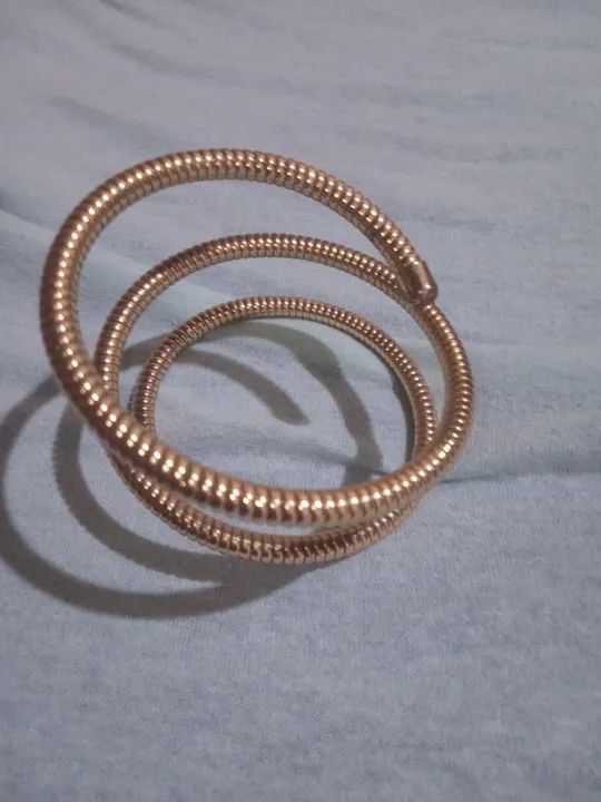 Bracelete dourado bijuterias  - Foto 2