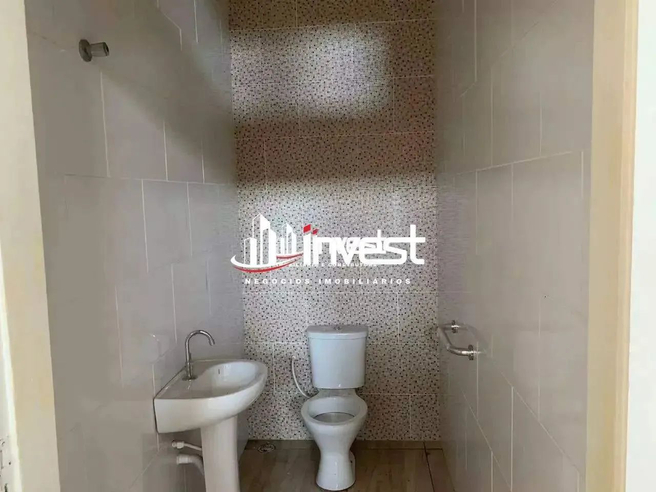 Galpão Comercial para Locação com 150 m2 e uma área de 422 m2 - Foto 7