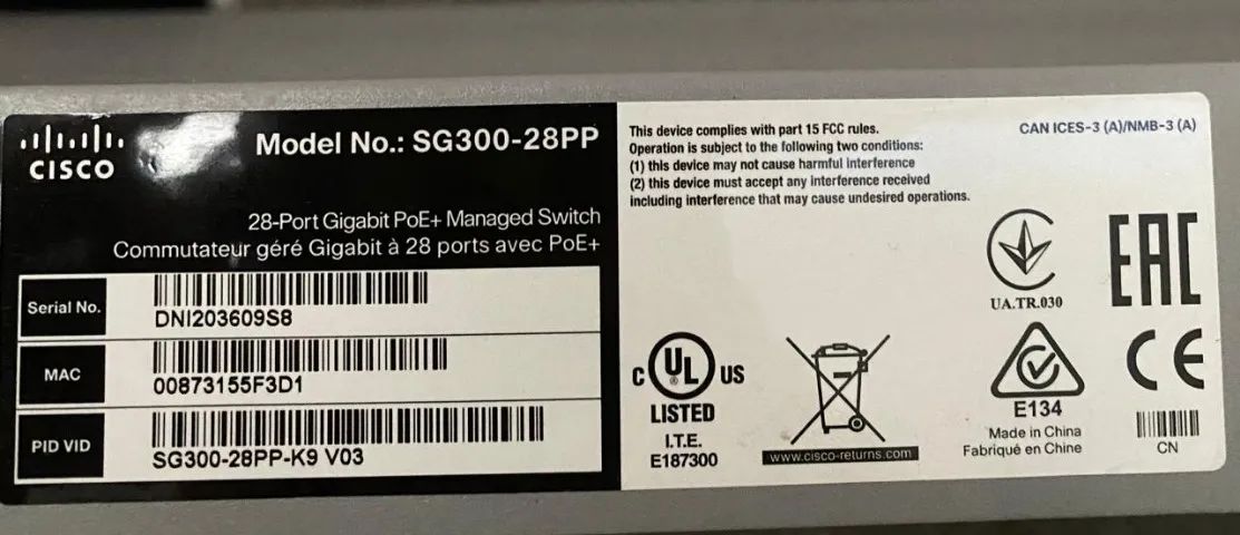 Imperdivel Switch cisco 28 pp 300 com gabinete - Foto 3