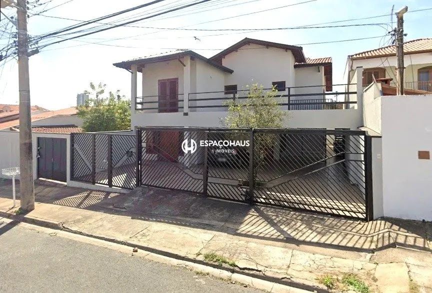Sobrado com 387m de área construída para alugar em Indaiatuba-SP