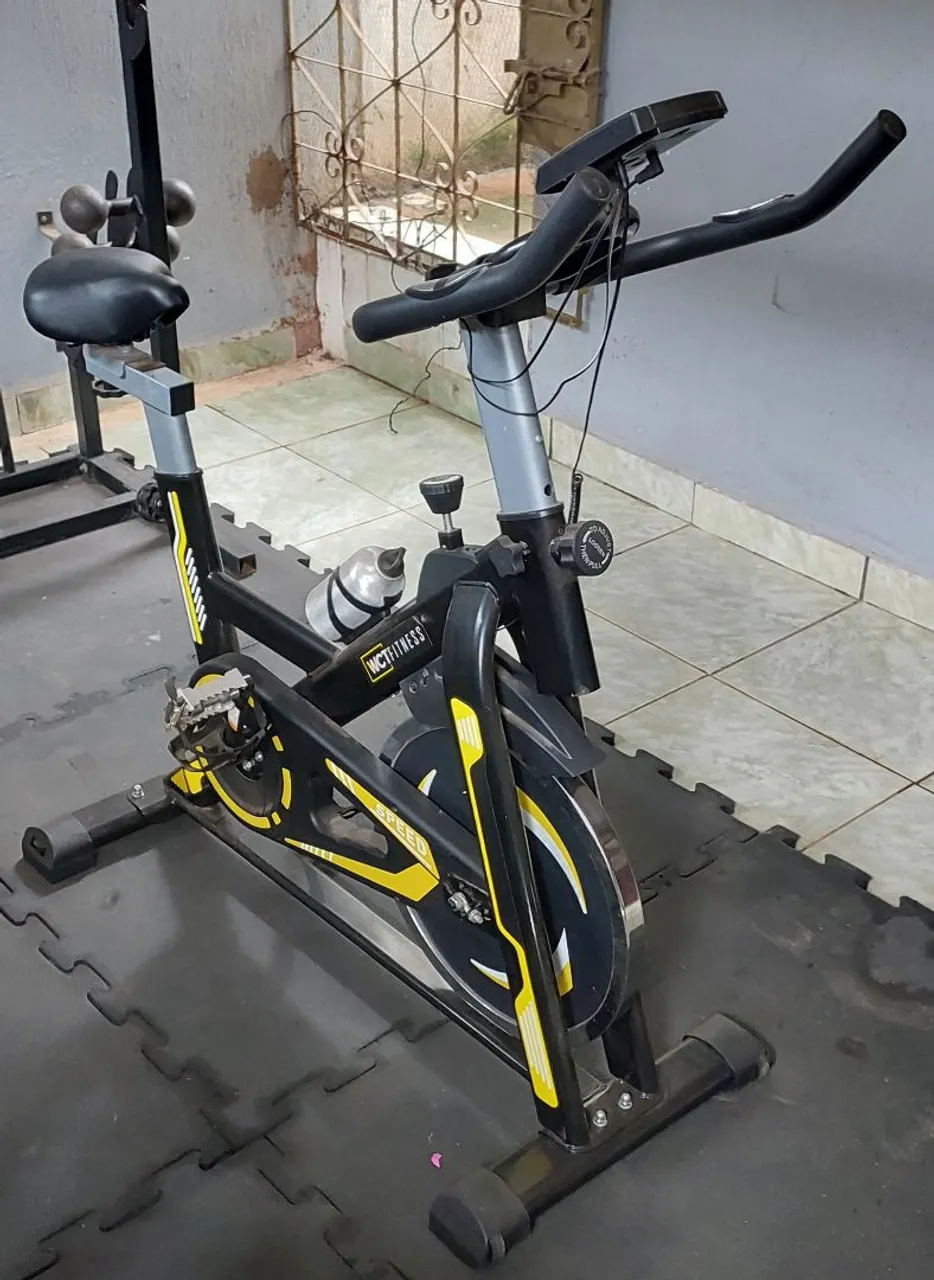 Bicicleta Ergométrica WCT Fitness - Nova demais especificações no print nas imagens. 