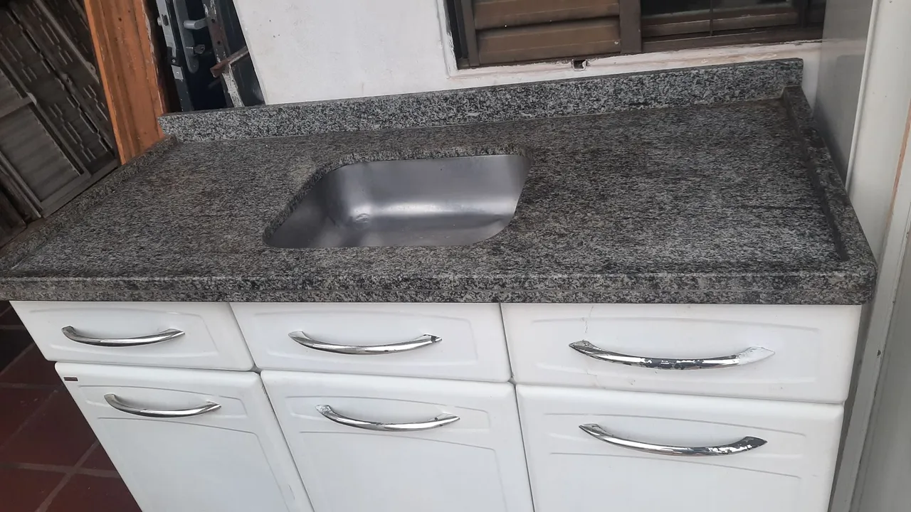 Pia granito com balcao de aço 120x56
