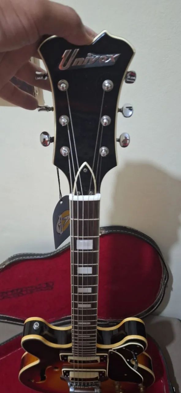 Guitarra  Univox Coily 1965/1970 - Japonesa c/ Bigsby - Foto 5