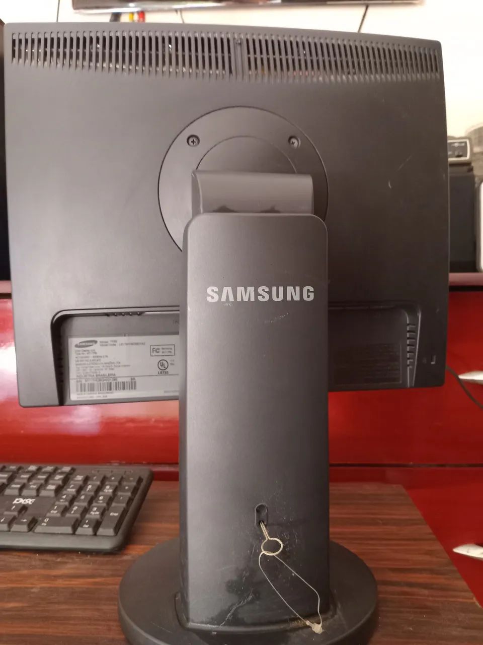 Samsung SyncMaster 743B 15" Monitor64168573335426123
