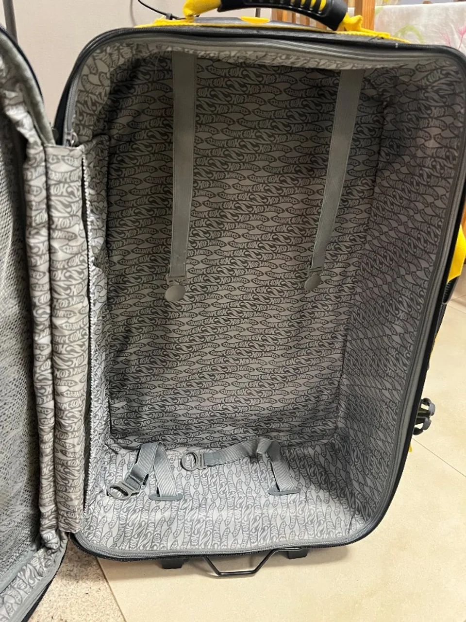 Mala viagem tamanho médio 64309756847105123