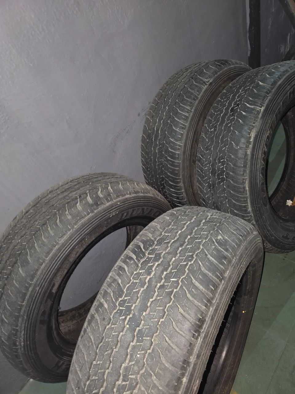 VENDO PNEU Aro 18 265/60 para HILUX/ LAND Rover e outros modelos ! Apenas 1 R$ 250 cada  - Foto 4