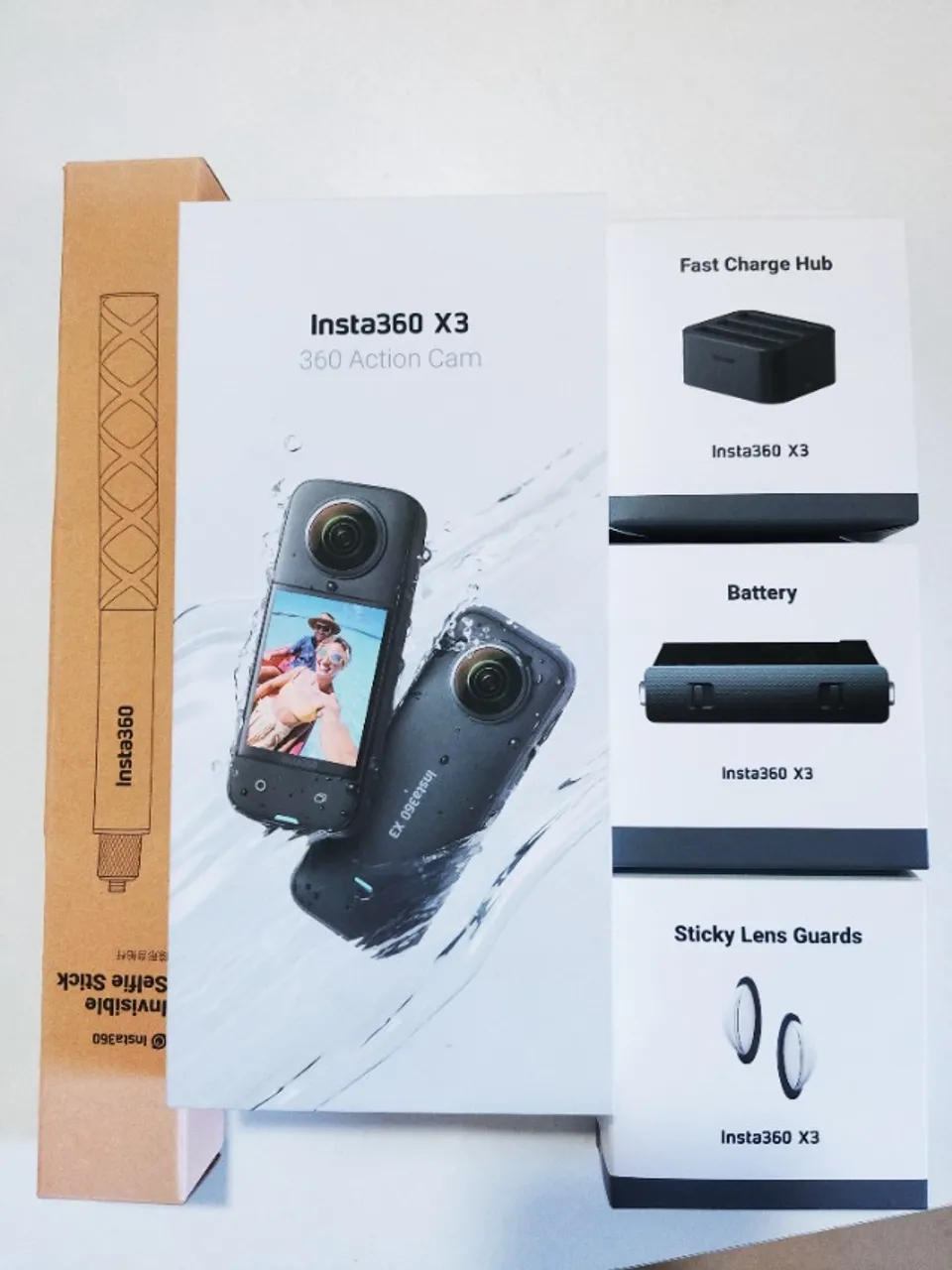 Insta360 X3 - Câmara de ação 360 + Bastão de Selfie