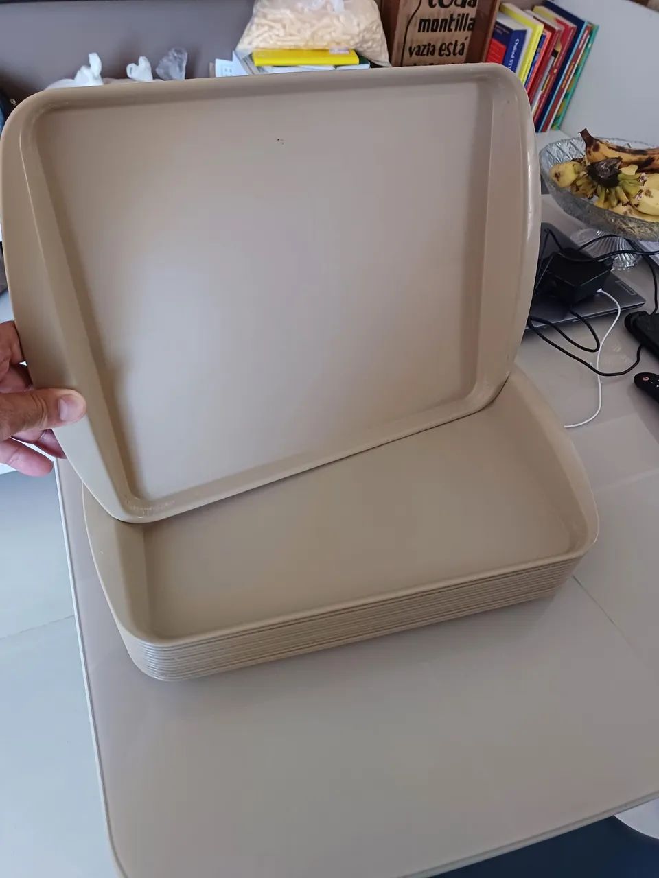 Bandejas plásticas para lanchonete 