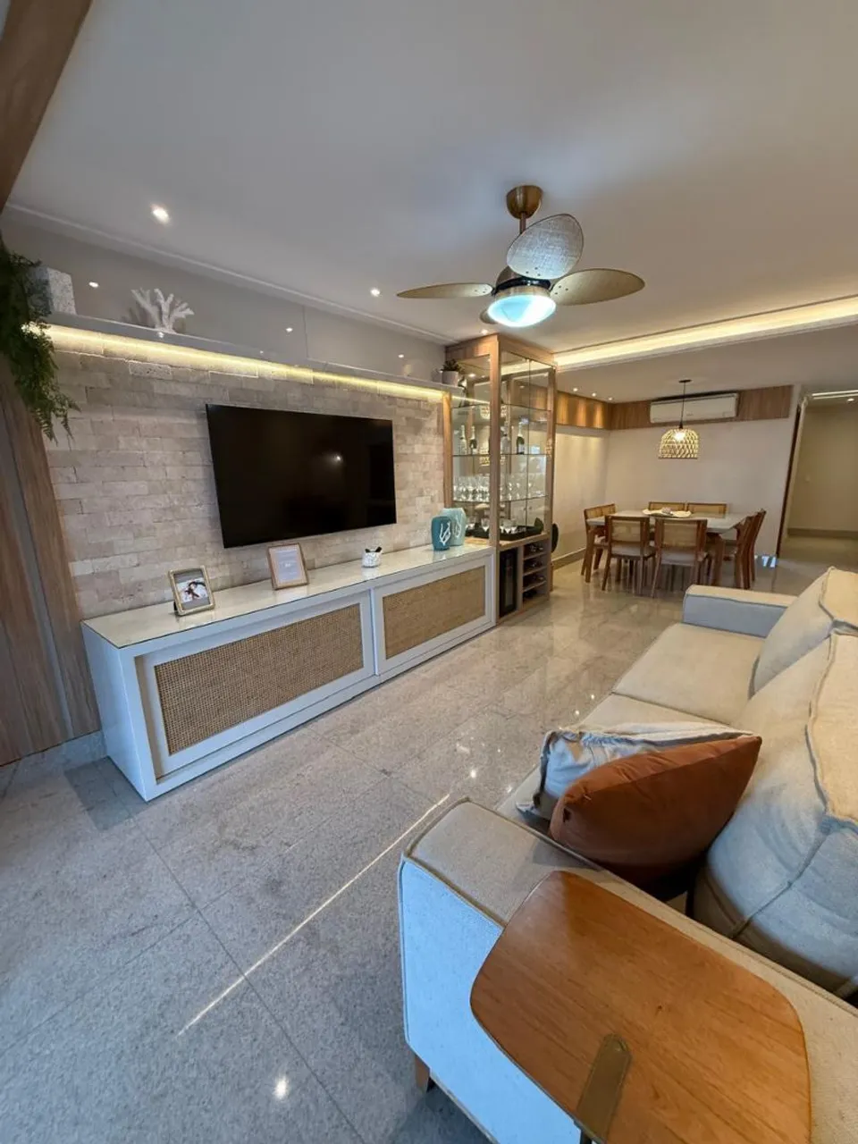 4 Suítes 250m2 Novo Praia da costa Porteira fechada