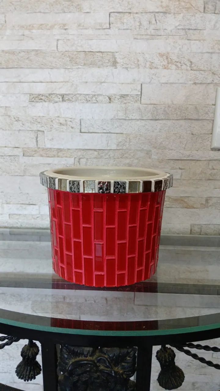 Vaso em Pastilhas de Vidro