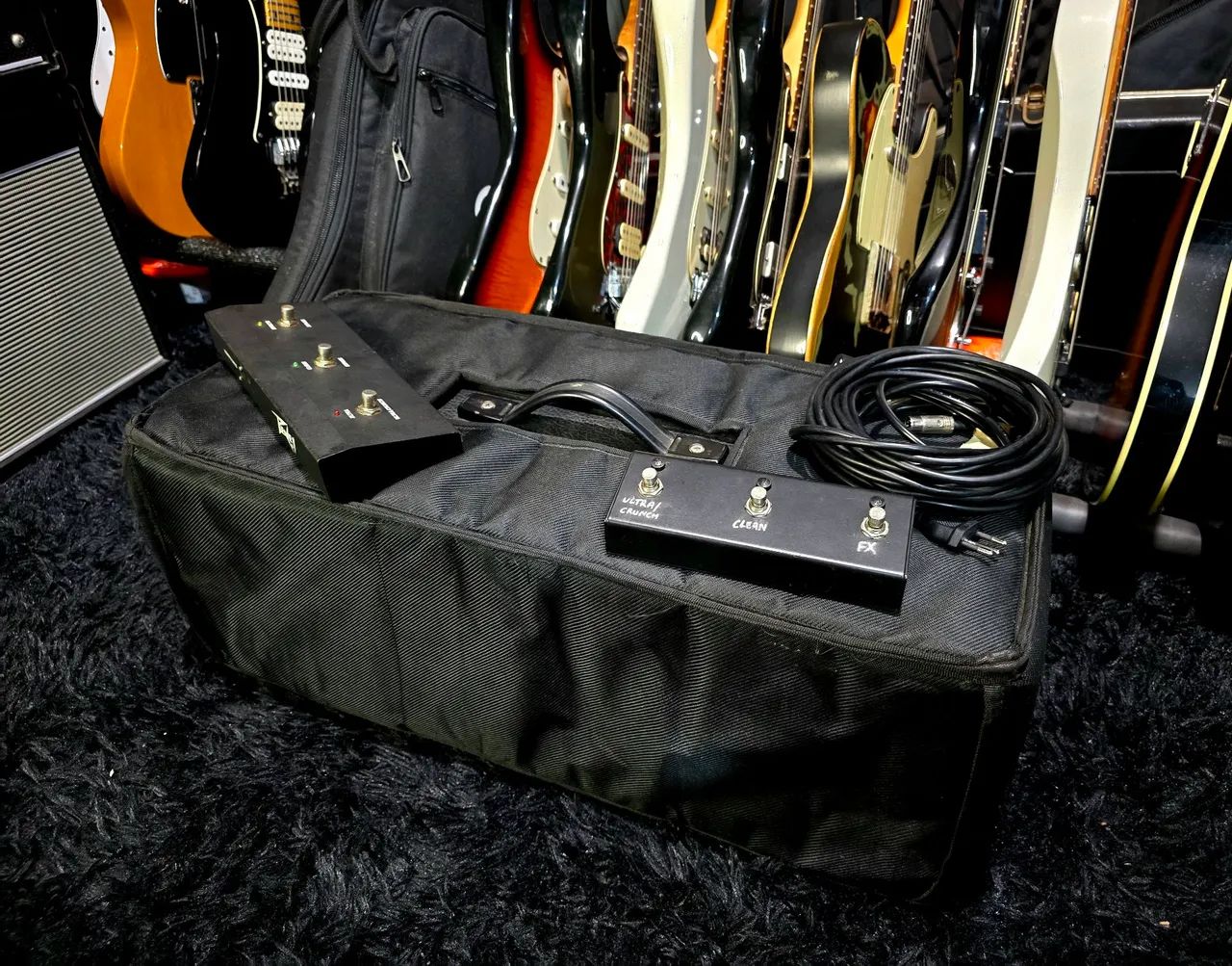 シシクイ　メニボ Amplificador Peavey jsx joe Satriani /ñ Gibson epiphone prs fender