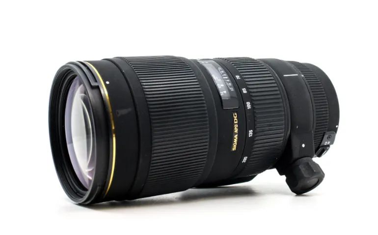 Sigma 70-200mm f/2.8 EX APO DG Macro HSM II - Canon EF Fit