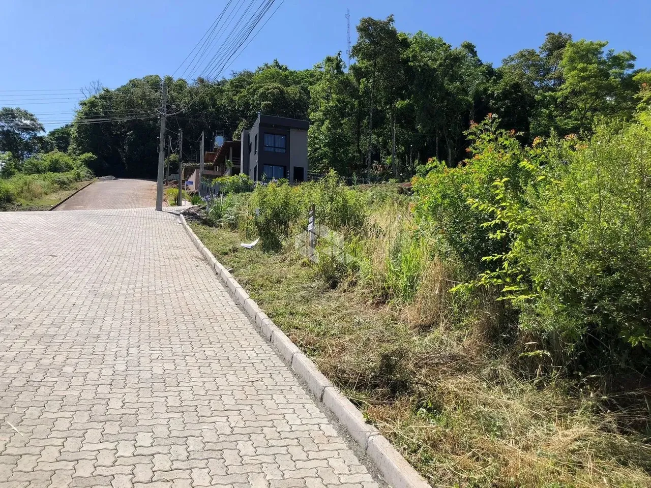 Terreno de esquina no bairro Pousada da Neve em Nova Petrópolis/ Serra Gaúcha
