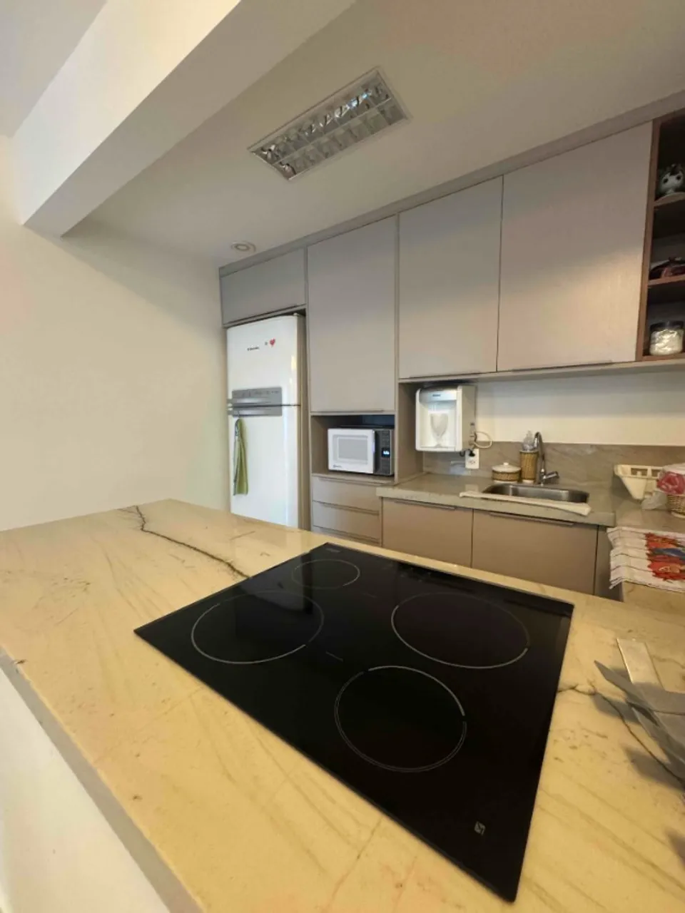 VENDO Apto no In Mare Bali Cotovelo 56 metros - 1 quarto, 1 suíte, 1 vaga e 1 banheiro.
