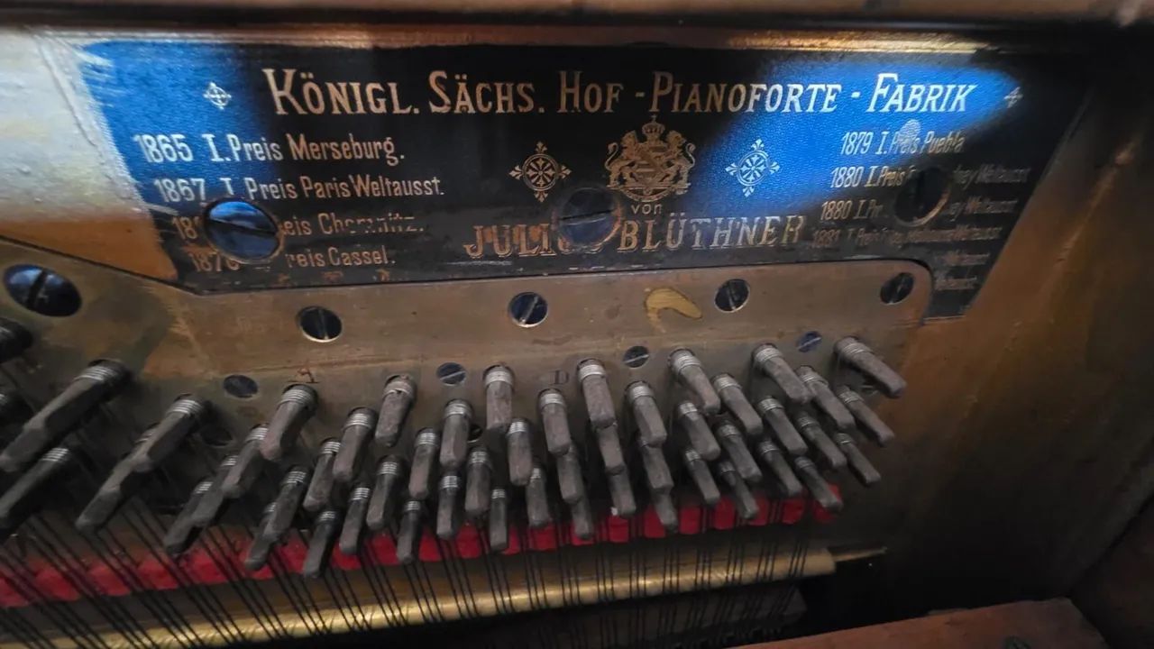 Piano alemão da marca BLÜTHNER modelo vertical - Foto 3