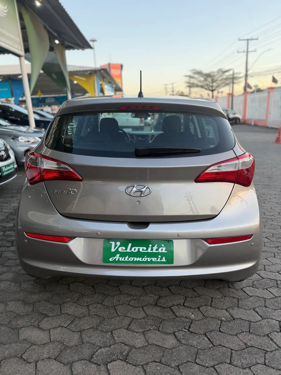 Hyundai HB20 Comf./c.plus/c.style 1.0 Flex 12V 2017 - Foto 2