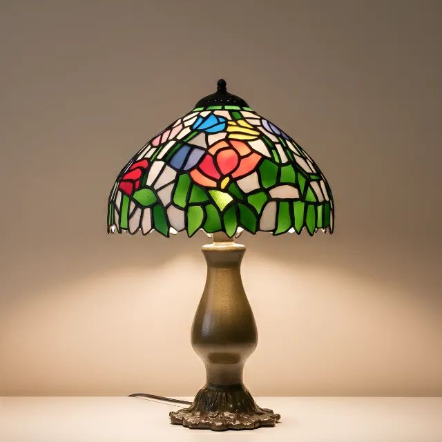 Abajures Tiffany e iluminação decorativa pra transformar seu ambiente