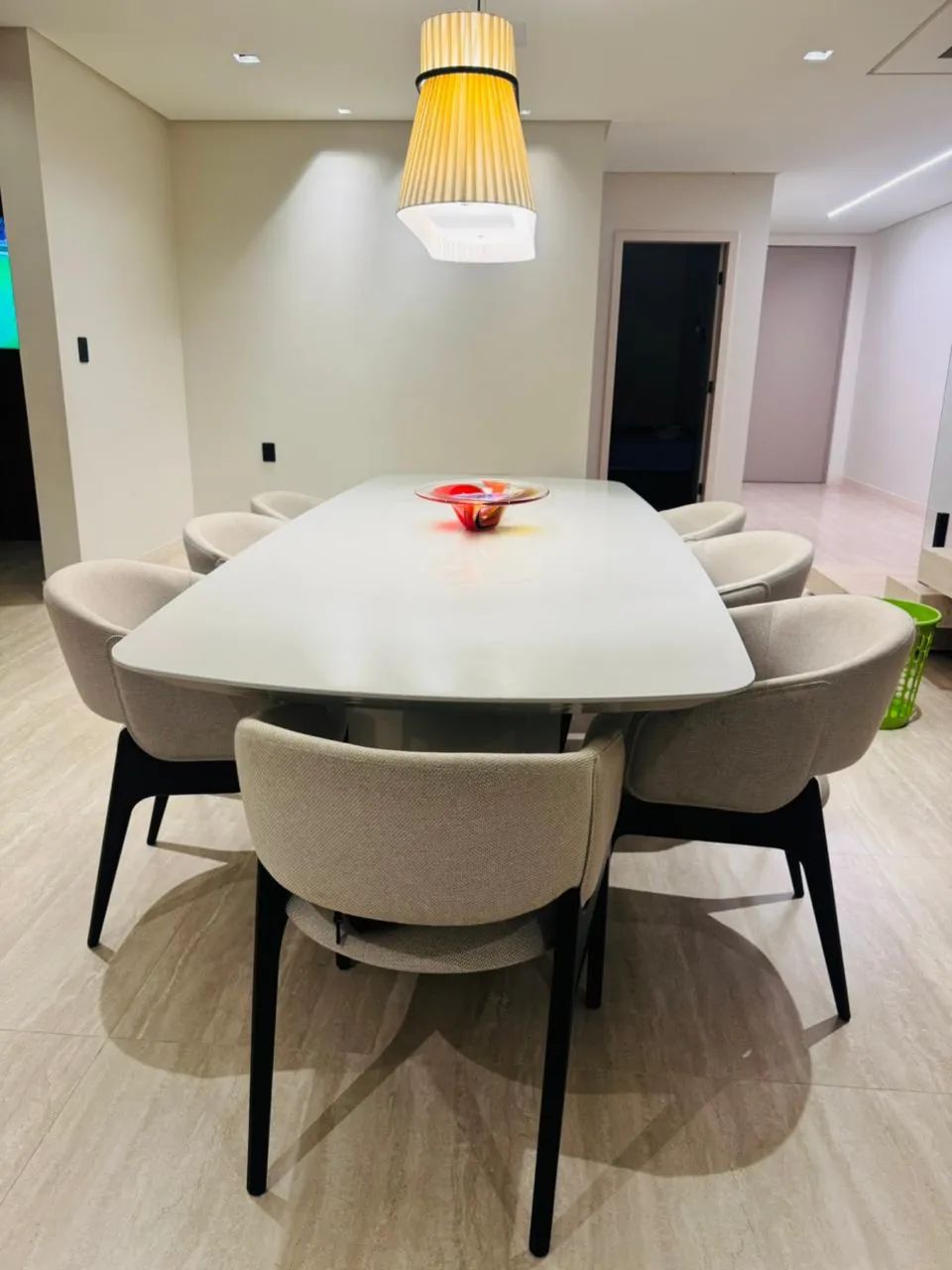 Mesa de Jantar 8 Lugares com 08 Cadeiras - Excelente Estado | Celi Mall Deco - Foto 4