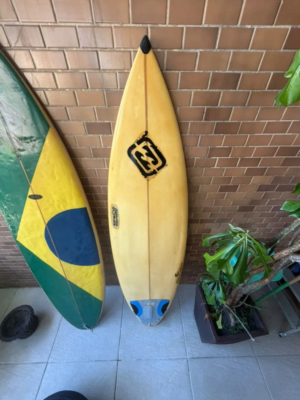 Prancha de surf usada aproximadamente 5'11" - Foto 3