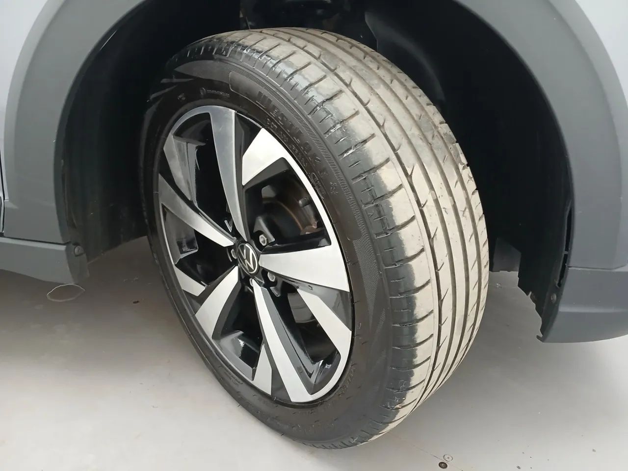 Volkswagen Nivus Highline 1.0 200 TSI Flex Aut., foto 13 de 18