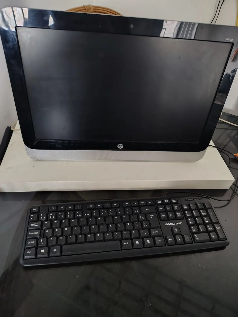 Vendo Notebook Hp 18 All-in-one Pc  - Foto 2