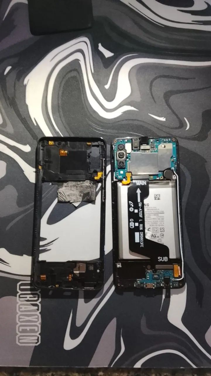 Samsung Galaxy a70 - R$130 - Foto 3