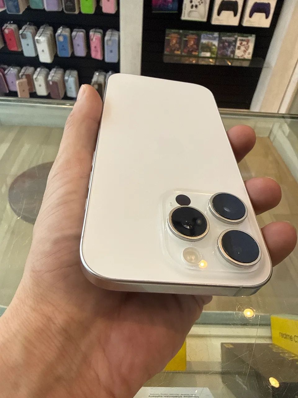 Iphone 16 pro 256 - Branco - Bateria 91% com garantia - Foto 4