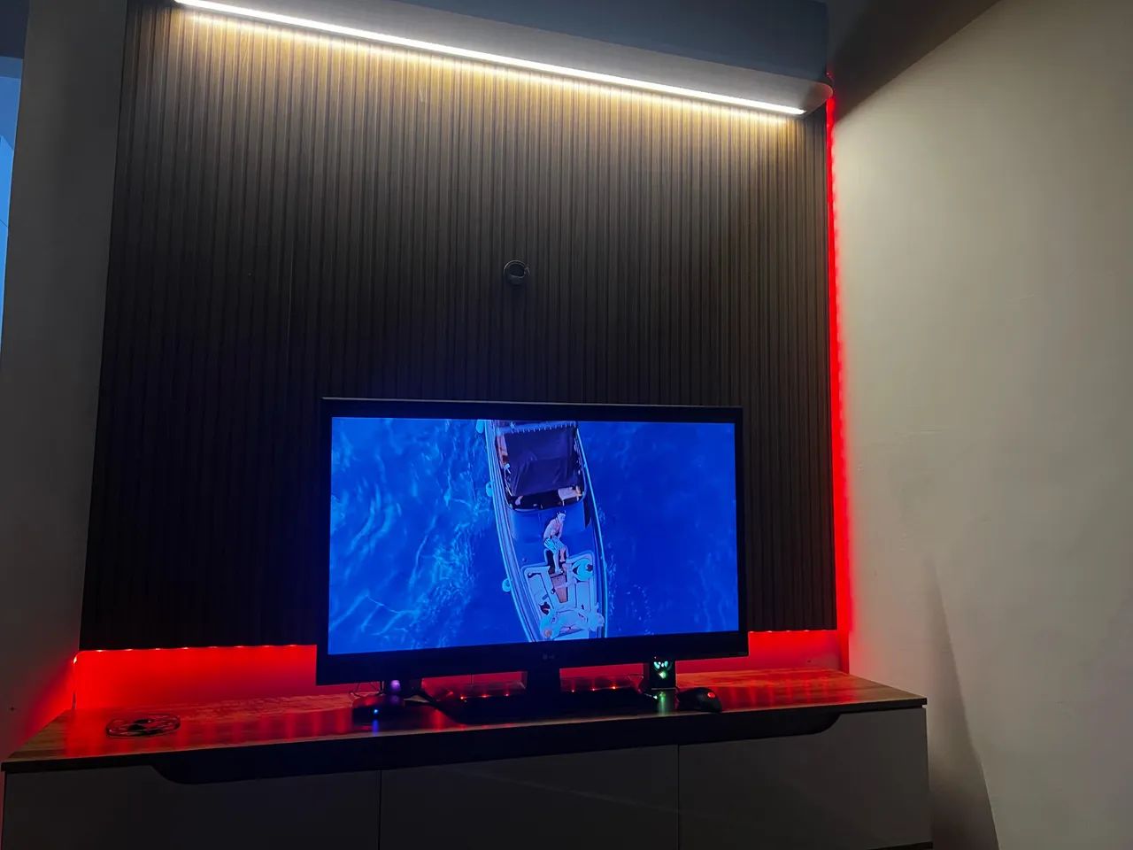Rack com painel 
