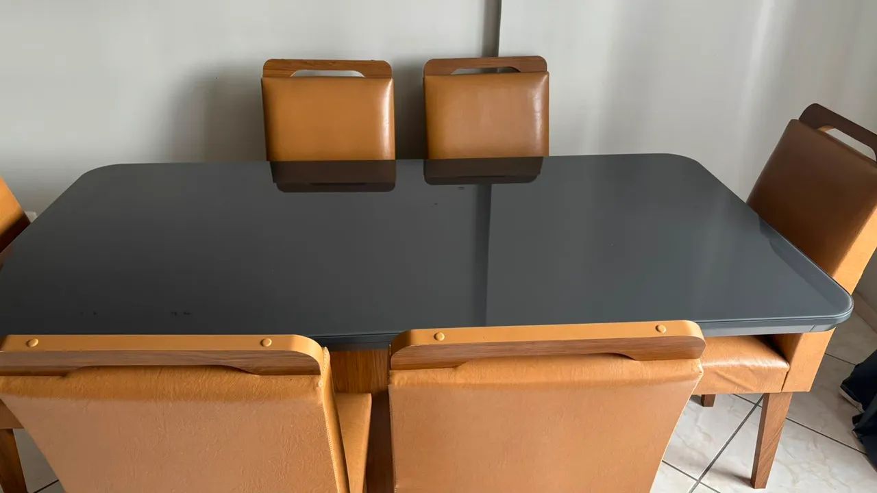Mesa de 6 cadeiras 