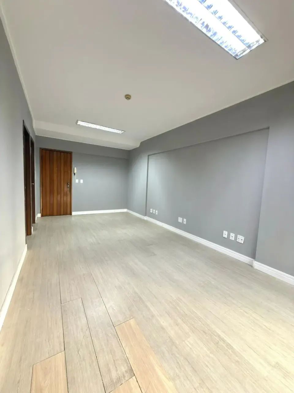 Centro empresarial Cuiabá | Sala comercial para aluguel com 43m² e contendo divisória, lav - Foto 5