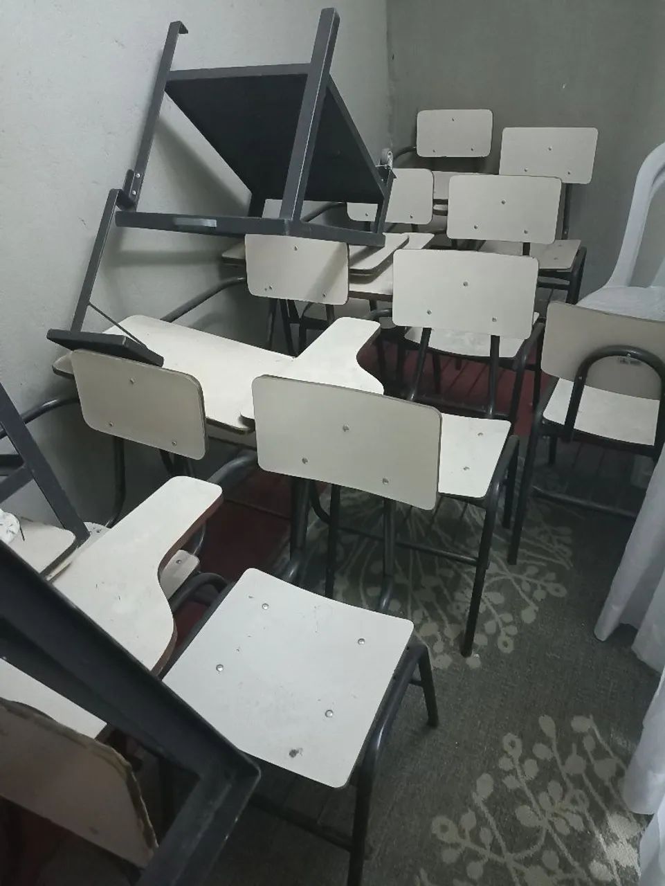 Cadeiras escolar  - Foto 4