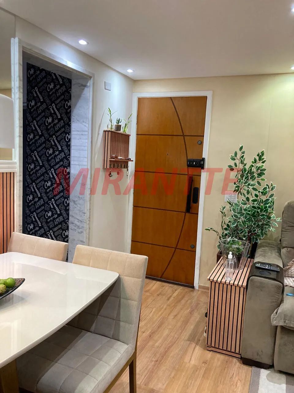 Apartamento de 45m² com 2 quartos em Vila Galvão - Foto 2