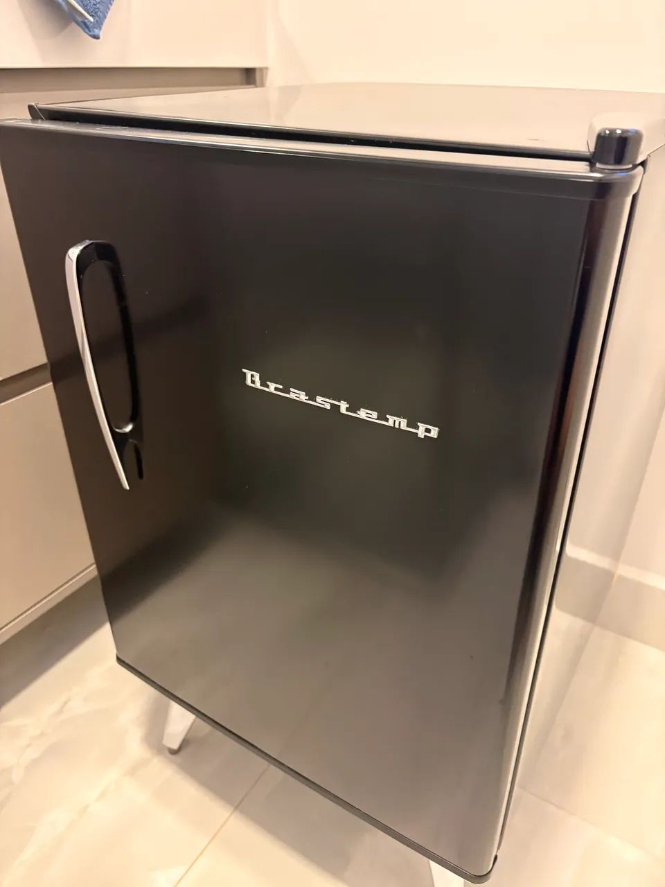 Frigobar Brastemp Retrô - novíssima