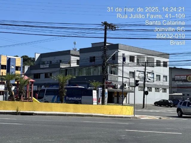 SALA COMERCIAL PARA DIVIDIR - EXCELENTE LOCALIZAÇÃO!